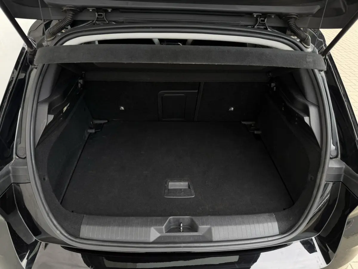 1.2 | Camera | Carplay | ACC | Sensoren