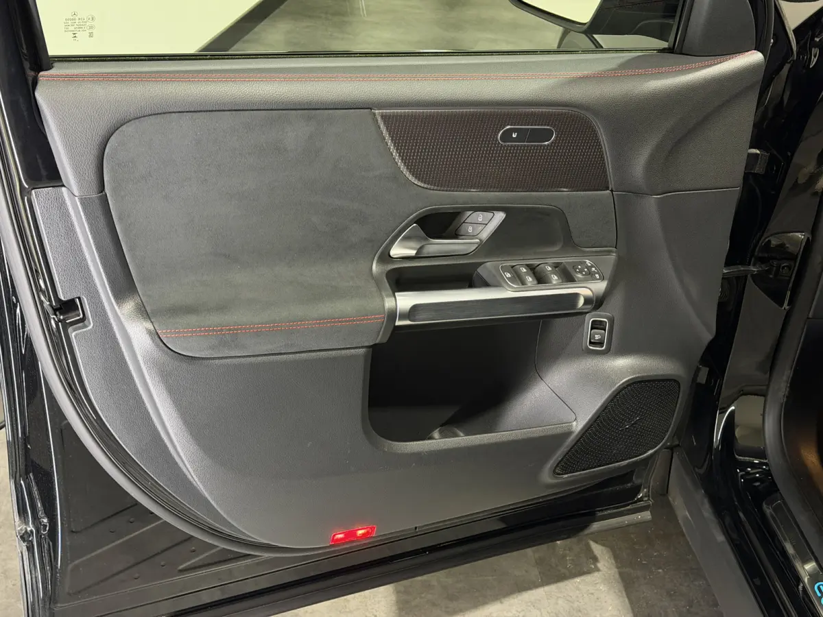 250+ Sport Edition 71 kWh | AMG-styling | Keyless | Panoramadak | Stoelen verwarmd