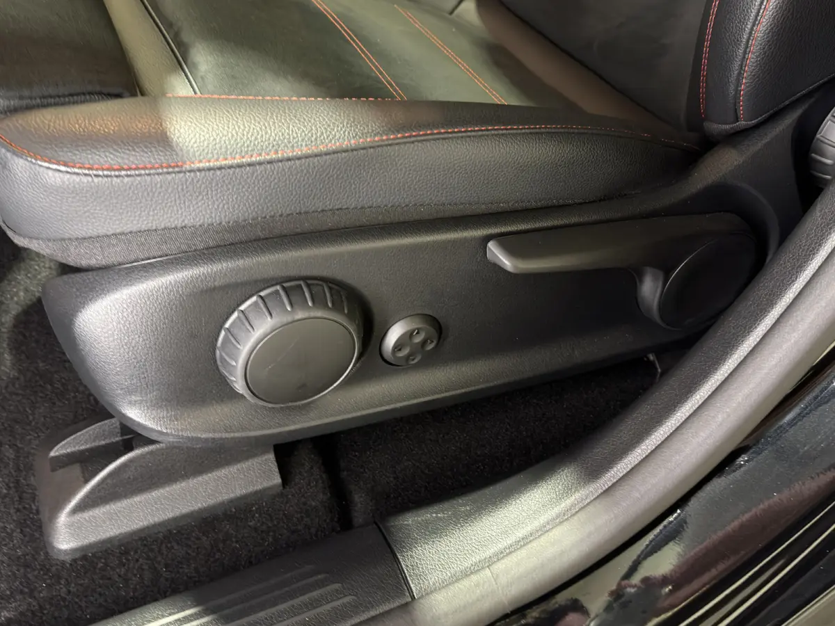 250+ Sport Edition 71 kWh | AMG-styling | Keyless | Panoramadak | Stoelen verwarmd