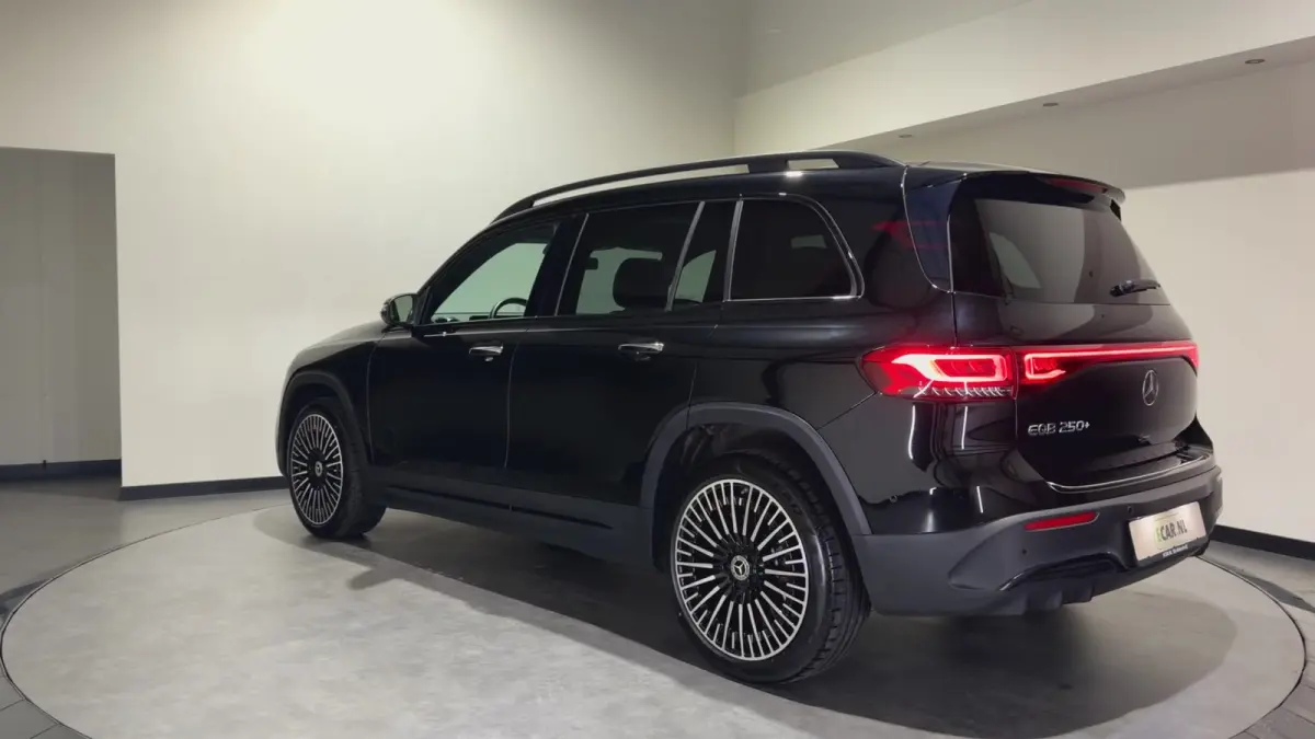 250+ Sport Edition 71 kWh | AMG-styling | Keyless | Panoramadak | Stoelen verwarmd