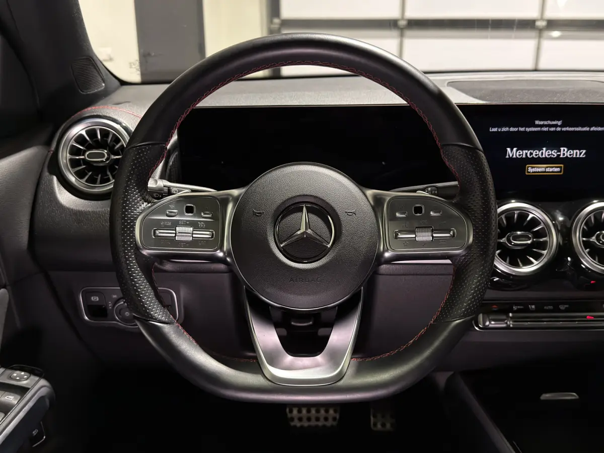 250+ Sport Edition 71 kWh | AMG-styling | Keyless | Panoramadak | Stoelen verwarmd