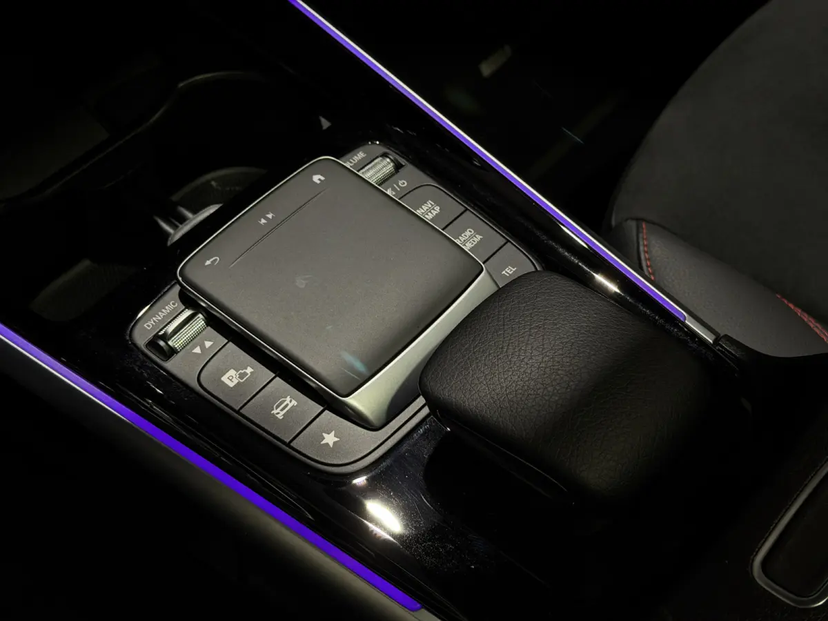 250+ Sport Edition 71 kWh | AMG-styling | Keyless | Panoramadak | Stoelen verwarmd
