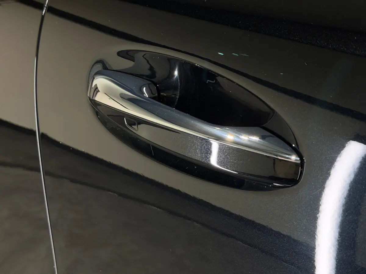 250+ Sport Edition 71 kWh | AMG-styling | Keyless | Panoramadak | Stoelen verwarmd