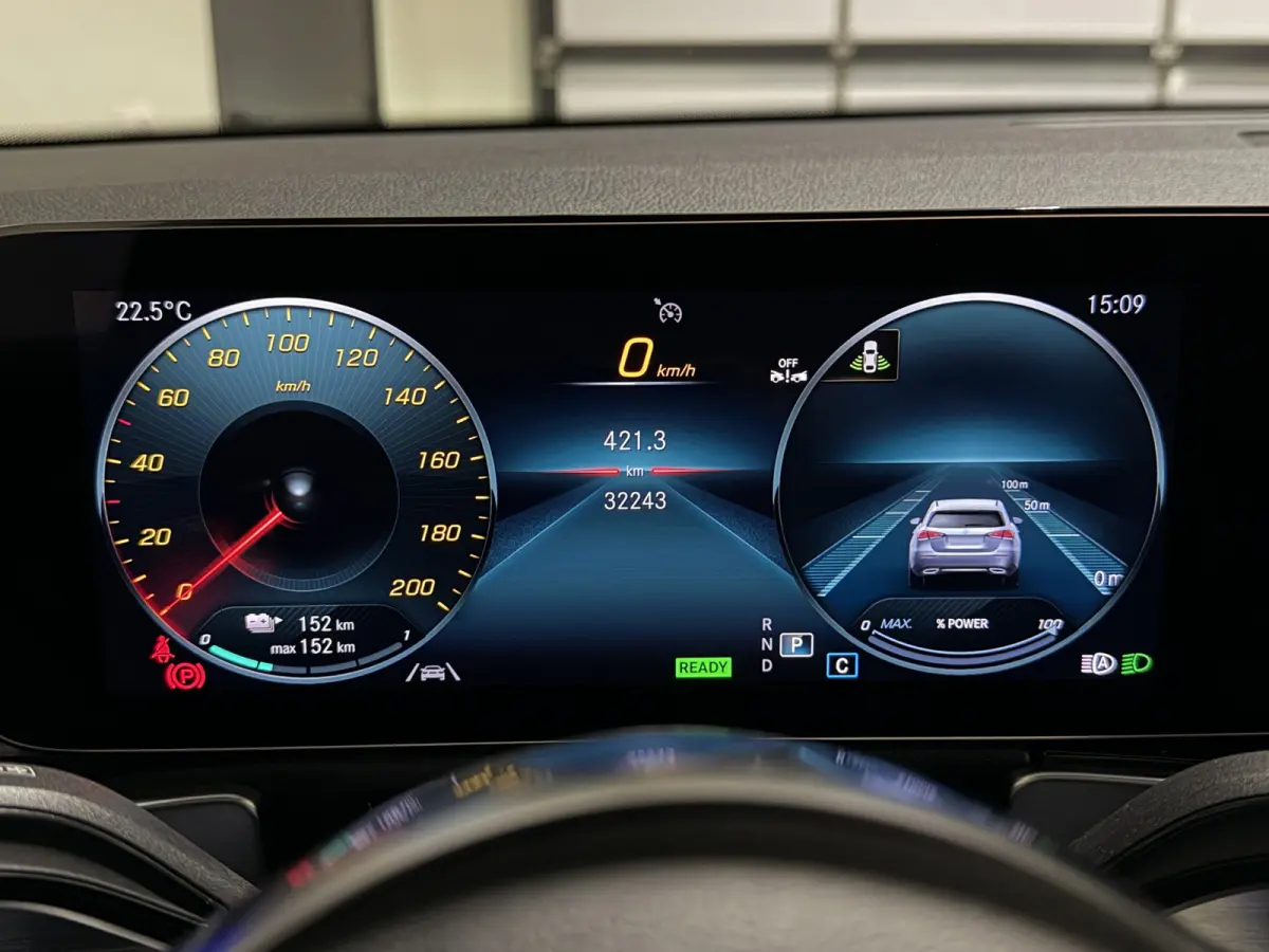 250+ Sport Edition 71 kWh | AMG-styling | Keyless | Panoramadak | Stoelen verwarmd