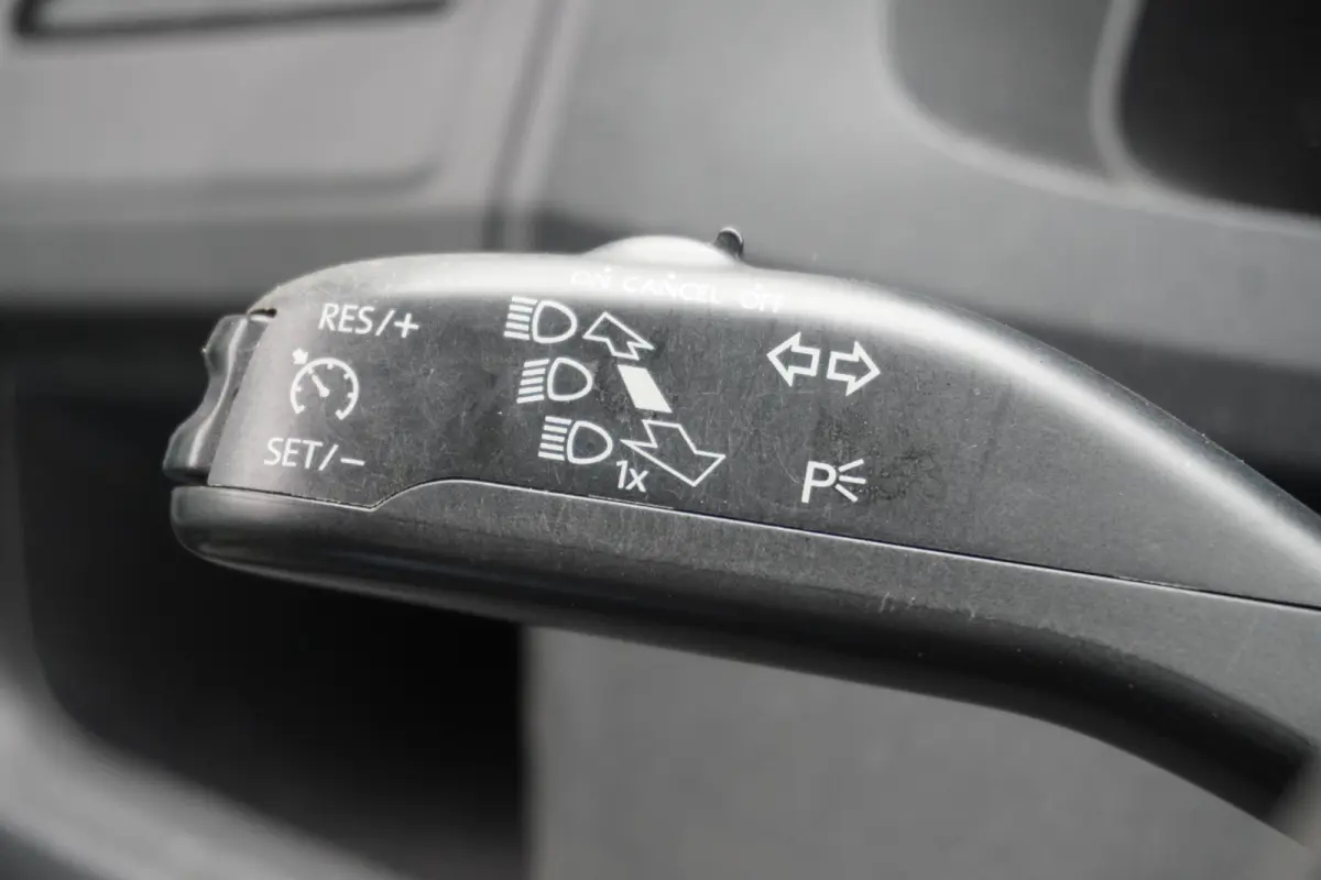 2.0 TDI 150PK L2 Dubbel Cabine EURO 6 - Airco - Cruise - PDC - €15.900,- Excl.