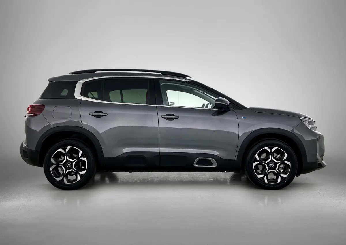 1.6 225pk Plug-in Hybrid Business Plus Automaat | Navigatie | Climate Control | Adaptieve Cruise Control | Camera Voor + Achter | Elektrische Klep | 18"LMV |