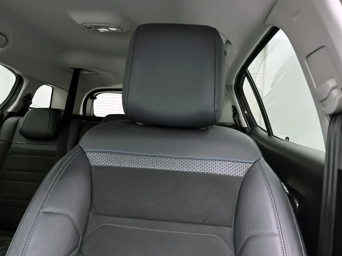 1.6 225pk Plug-in Hybrid Business Plus Automaat | Navigatie | Climate Control | Adaptieve Cruise Control | Camera Voor + Achter | Elektrische Klep | 18"LMV |