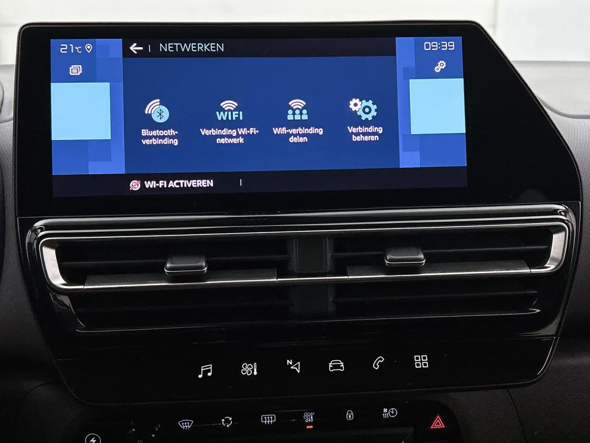 1.6 225pk Plug-in Hybrid Business Plus Automaat | Navigatie | Climate Control | Adaptieve Cruise Control | Camera Voor + Achter | Elektrische Klep | 18"LMV |