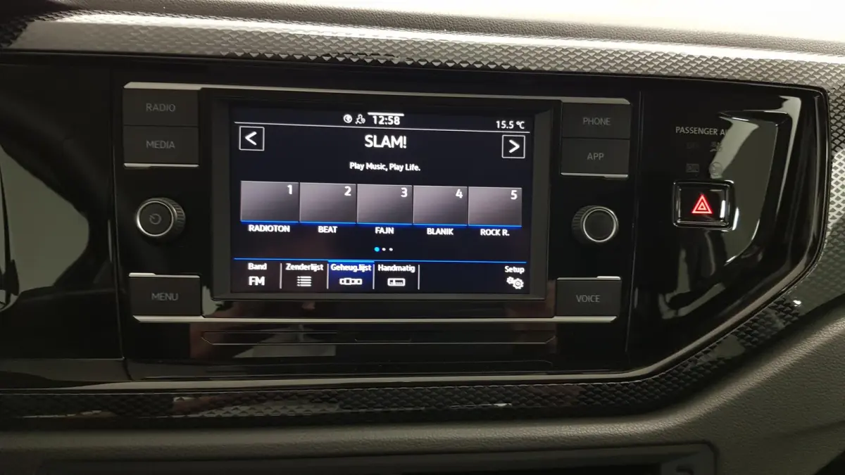1.0 TSI Automaat Life Navigatie Climate Control Stoelverwarming Digitale cockpit Camera Parkeer sensoren Led DAB
