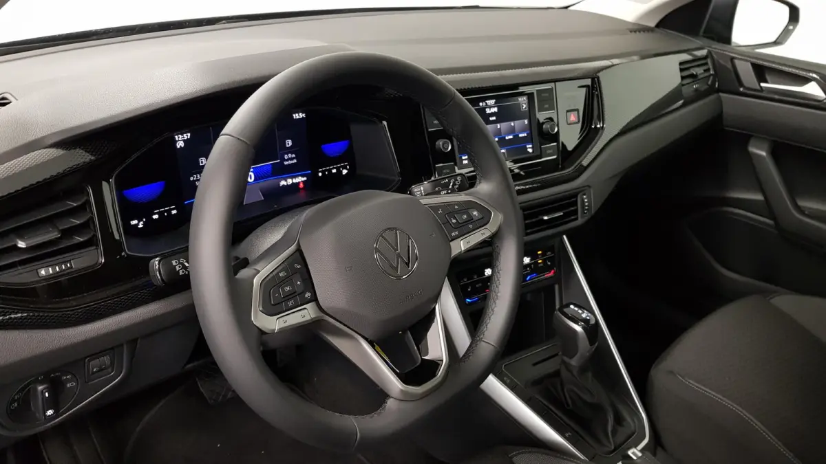 1.0 TSI Automaat Life Navigatie Climate Control Stoelverwarming Digitale cockpit Camera Parkeer sensoren Led DAB