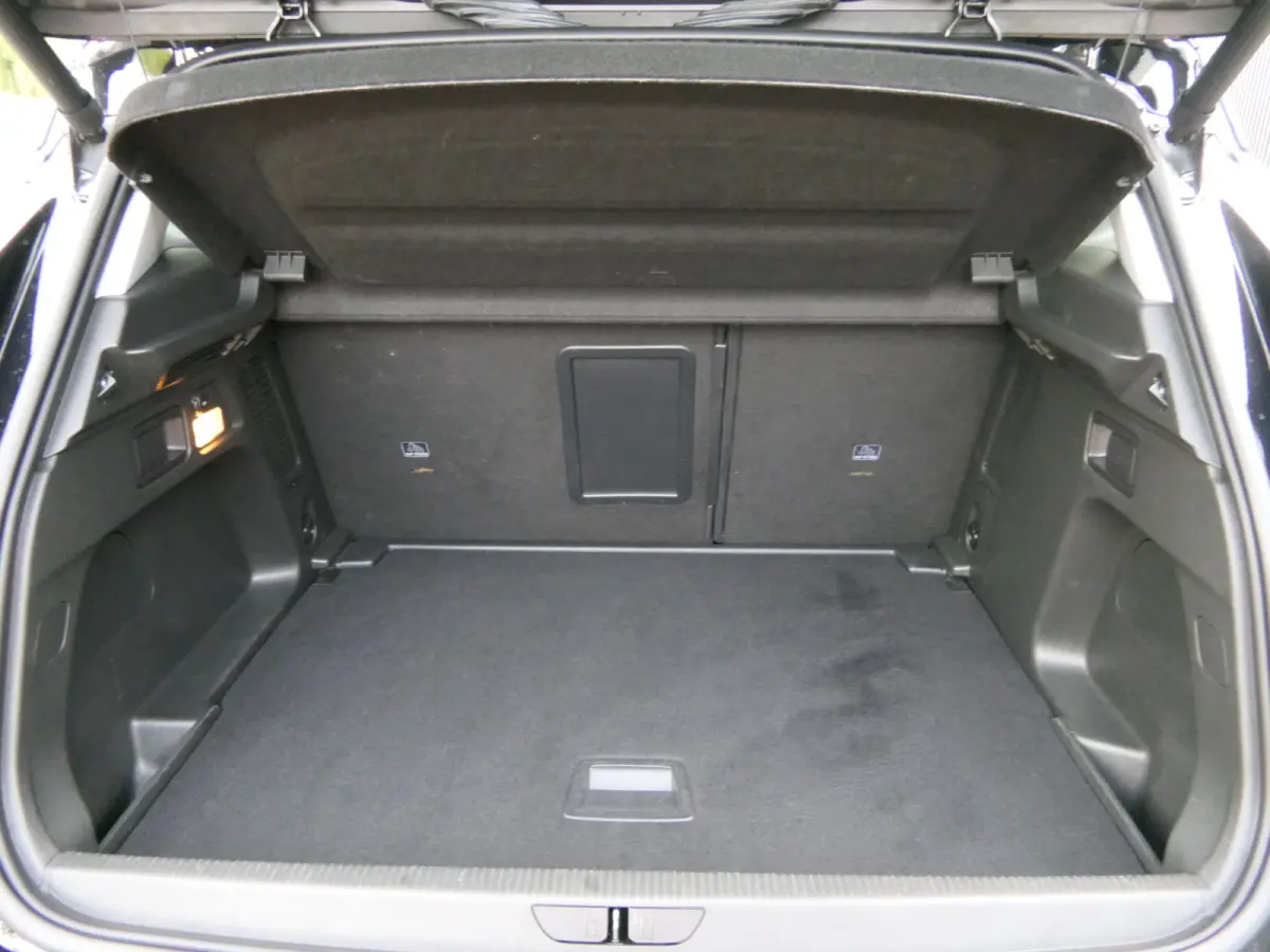 1.2 Turbo Innovation Automaat | LED Matrix | Leder
