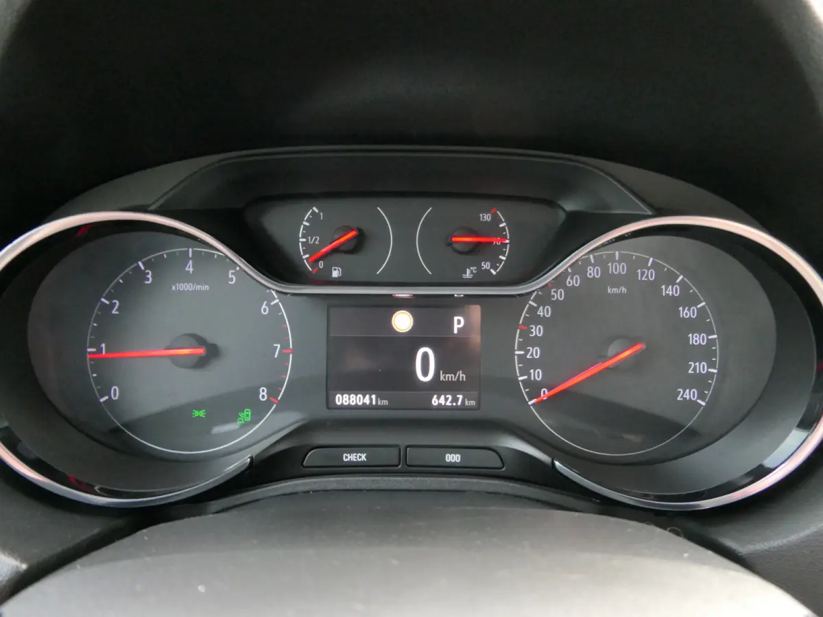 1.2 Turbo Innovation Automaat | LED Matrix | Leder