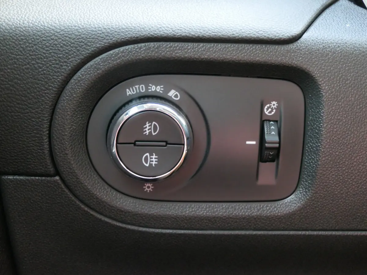 1.2 Turbo Innovation Automaat | LED Matrix | Leder