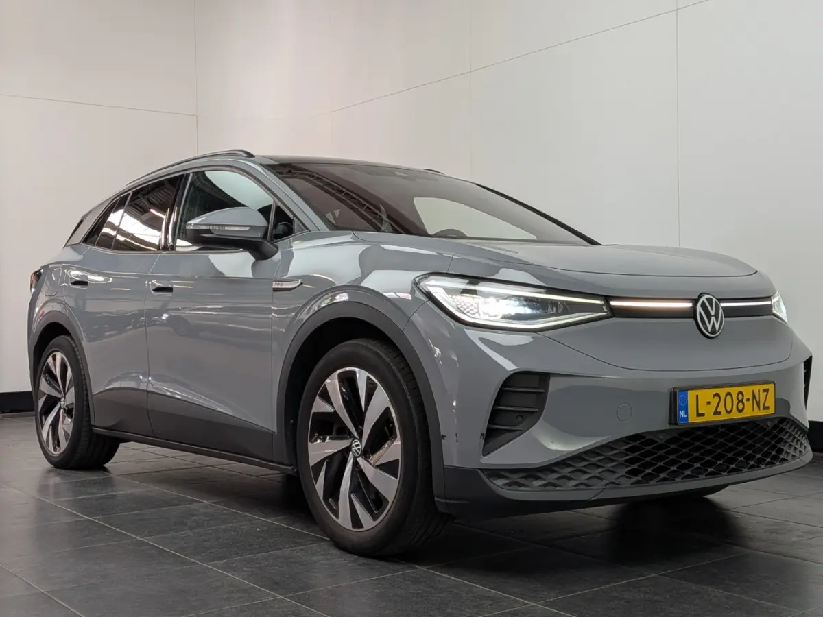 Tech 77 kWh 204 pk | SoH 93,44% | Elektrische stoel | Stoel/stuur verwarming | HUD |