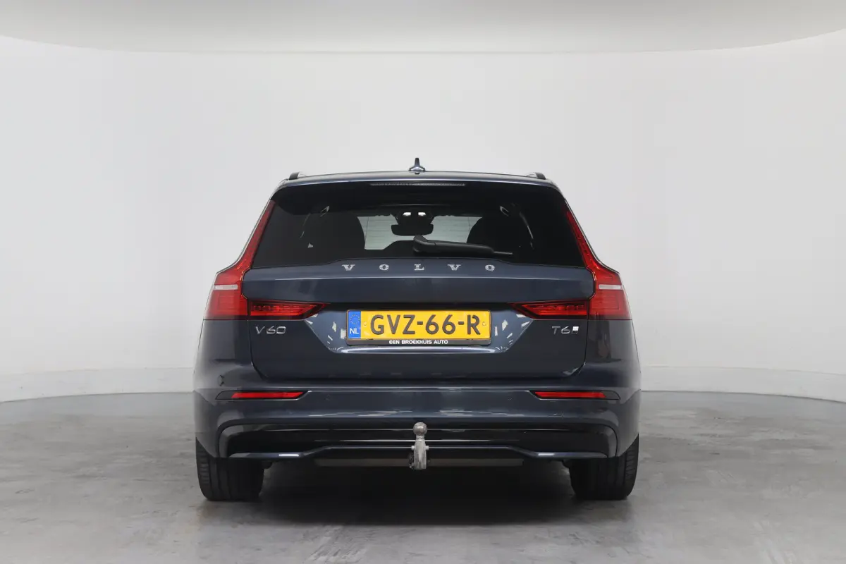 2.0 T6 Plug-in hybrid AWD Plus Dark | Trekhaak Elektr | SOH 99% | Voorstoelen elektr. | Harman en Kardon | Leder | Camera | Adaptive Cruise | Stoel-/Stuurverwarming | Elektr Achterklep