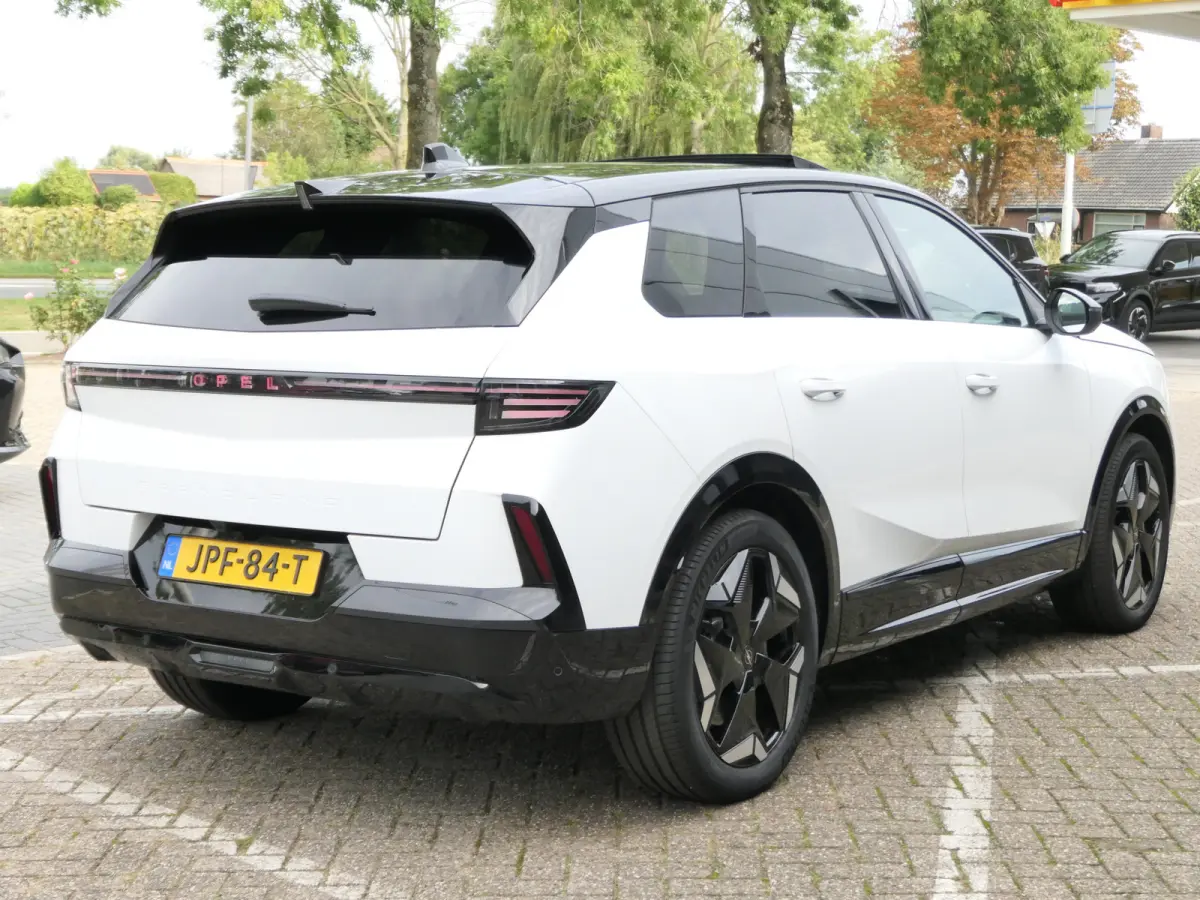 Ultimate AWD 73 kWh | Premium leder | Warmtepomp | Panoramadak