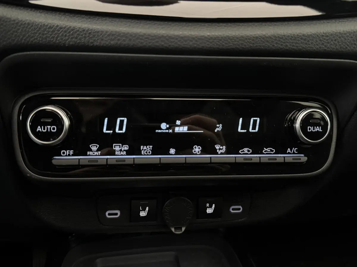 Hybrid 115 GR Sport JBL Audio | Nieuw!!| ACC | Clima | Camera| PDC voor+achter | Stoelverwarming | Carplay | DAB | Lm velgen ( Vestiging - Vianen 0347-371248)