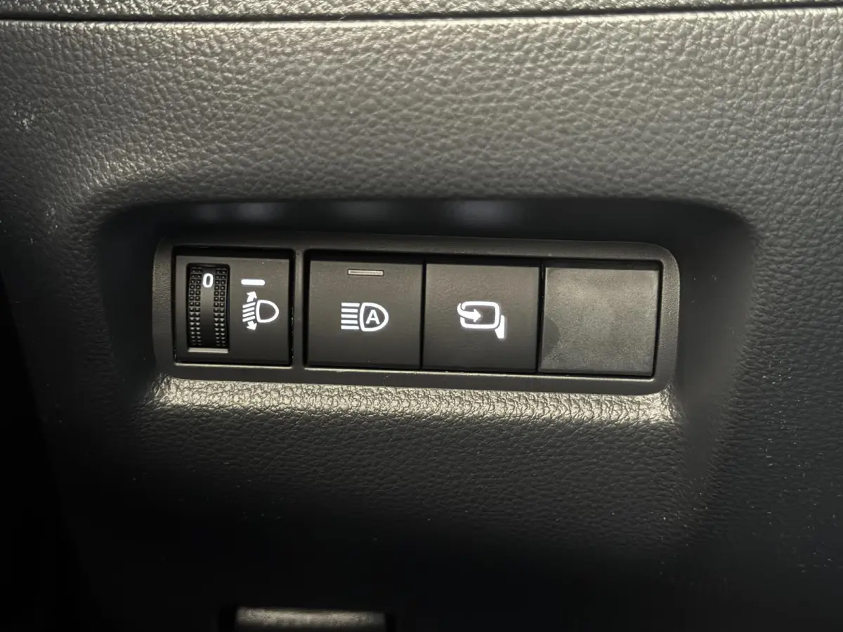 Hybrid 115 GR Sport JBL Audio | Nieuw!!| ACC | Clima | Camera| PDC voor+achter | Stoelverwarming | Carplay | DAB | Lm velgen ( Vestiging - Vianen 0347-371248)