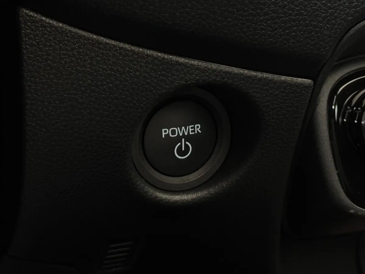 Hybrid 115 envy JBL Audio | Nieuw!!| Elektrisch Softtop vouwdak | ACC | Clima | Stoelverwarming | JBL Audio | Camera| PDC voor+achter | LM-Velgen | Carplay | DAB | ( Vestiging - Vianen 0347-