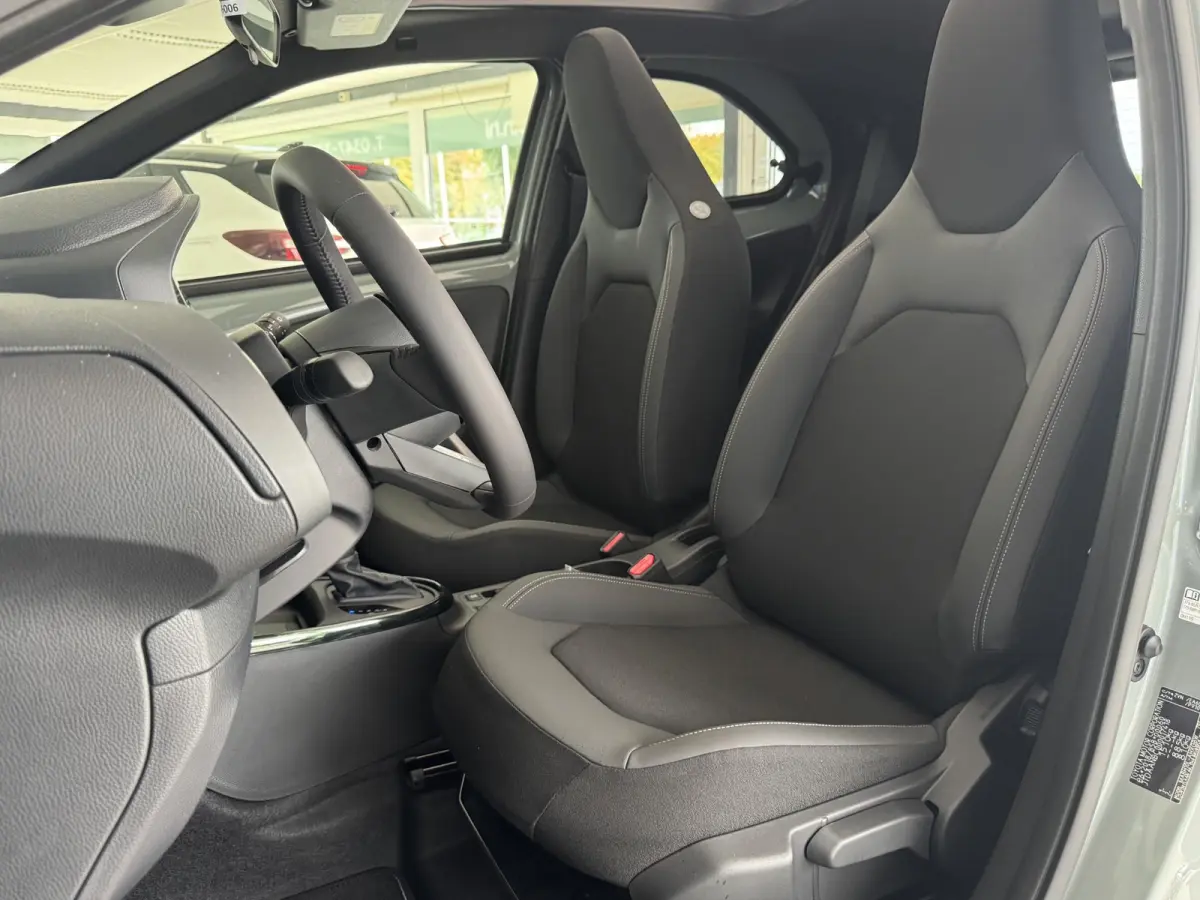 Hybrid 115 envy JBL Audio | Nieuw!!| Elektrisch Softtop vouwdak | ACC | Clima | Stoelverwarming | JBL Audio | Camera| PDC voor+achter | LM-Velgen | Carplay | DAB | ( Vestiging - Vianen 0347-