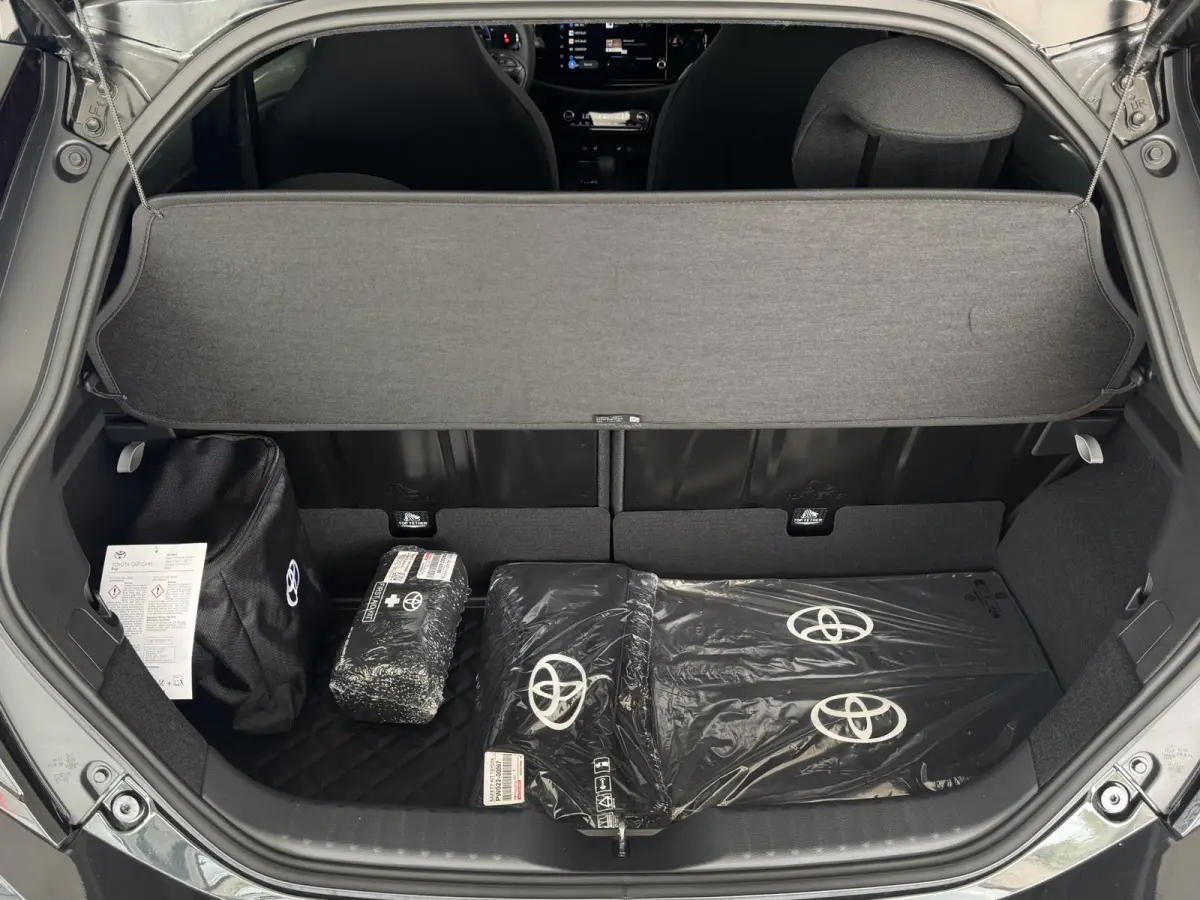 Hybrid 115 envy JBL Audio | Nieuw!!| Elektrisch Softtop vouwdak | ACC | Clima | Stoelverwarming | JBL Audio | Camera| PDC voor+achter | LM-Velgen | Carplay | DAB | ( Vestiging - Vianen 0347-