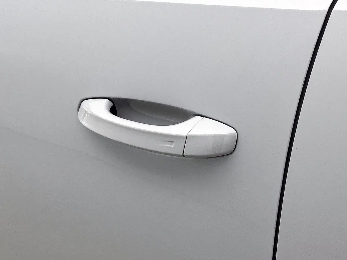 Allure 210pk 73 kWh Automaat | 3 FASE | Navigatie | Camera | Climate Control | Cruise Control | 19"LMV | Apple Carplay/Android Auto |