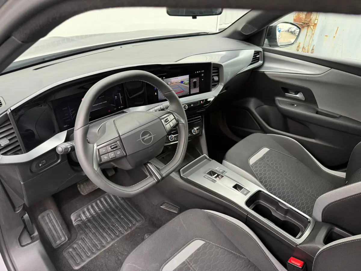 Edition 54 kWh |  CAMERA ACHTER| ADAPTIVE CRUISE CONTROL| PARKEERSENSOREN V&A| KEYLESS ENTRY&START| CLIMATE CONTROL
