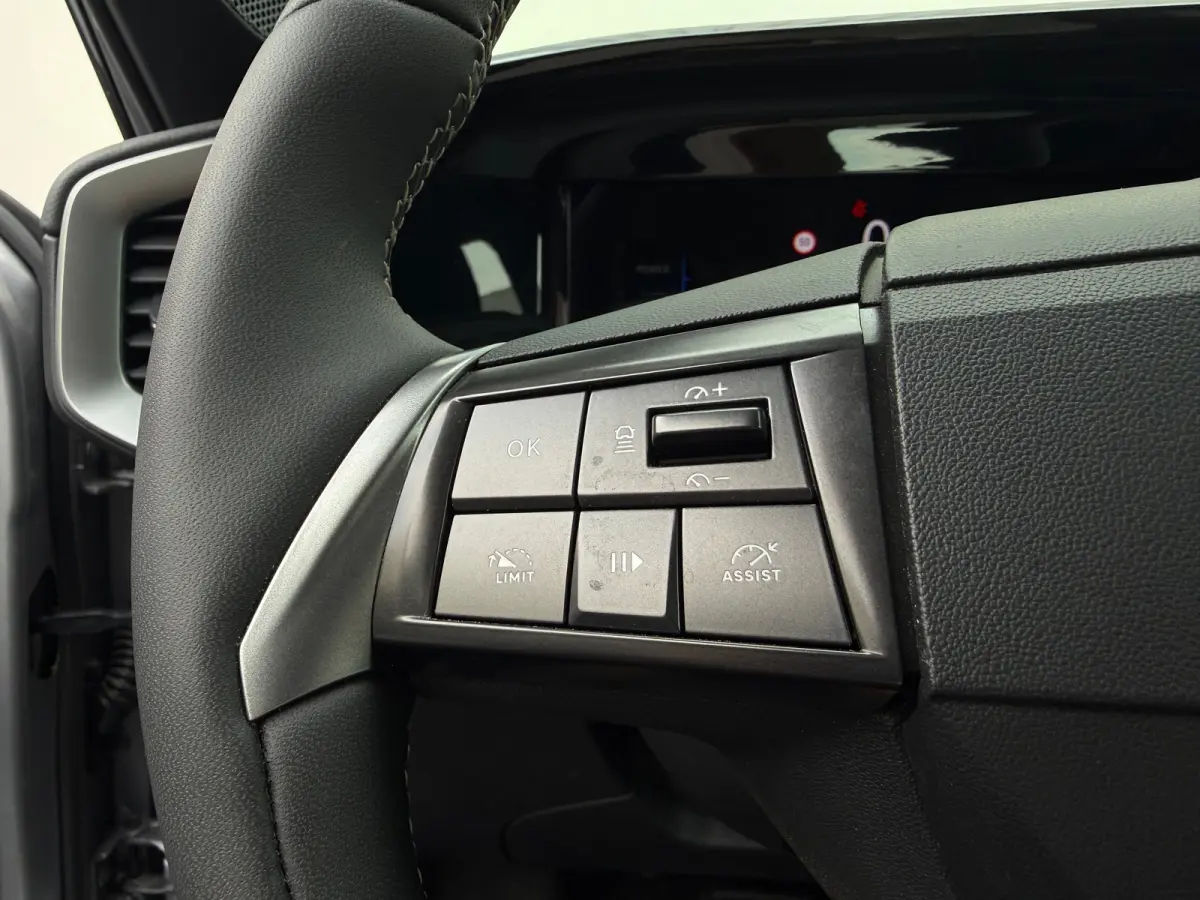 Edition 54 kWh |  CAMERA ACHTER| ADAPTIVE CRUISE CONTROL| PARKEERSENSOREN V&A| KEYLESS ENTRY&START| CLIMATE CONTROL