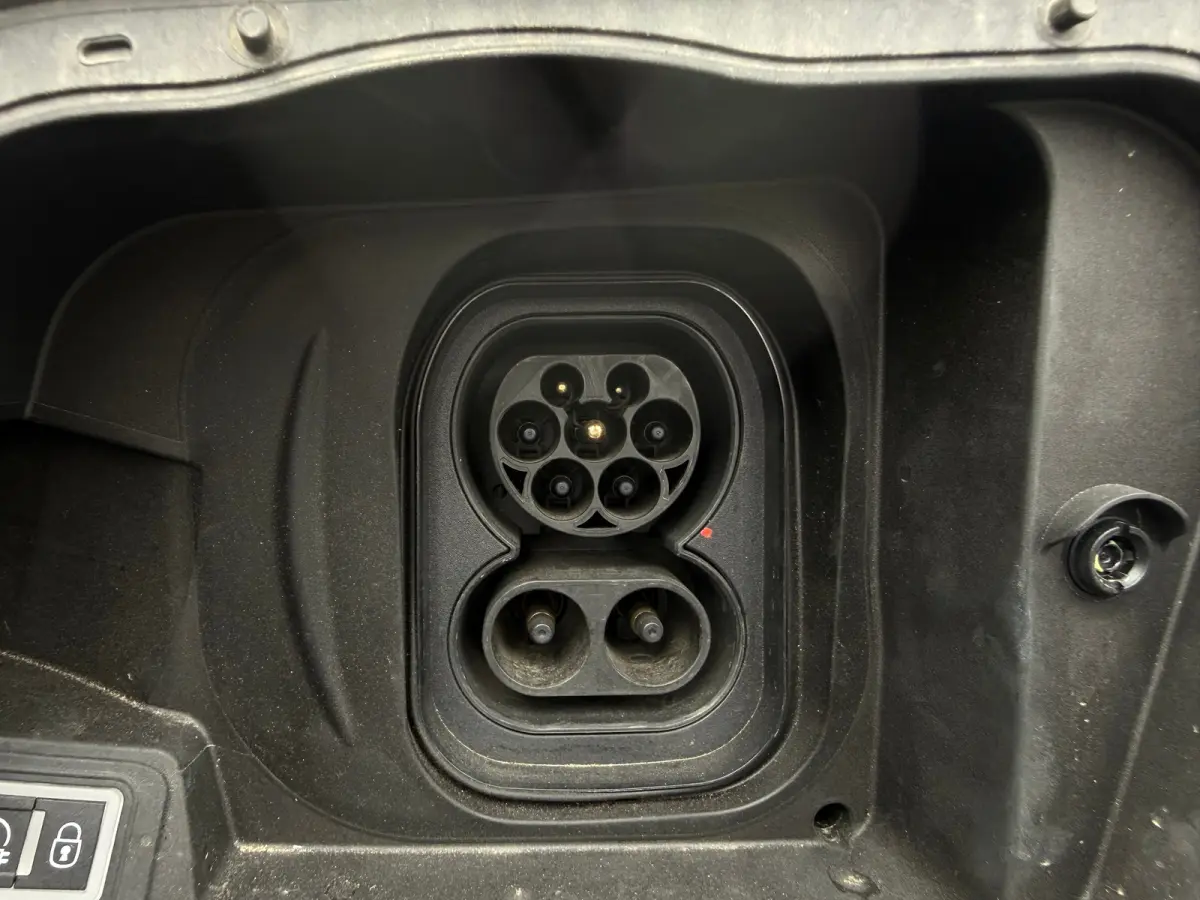 Edition 54 kWh |  CAMERA ACHTER| ADAPTIVE CRUISE CONTROL| PARKEERSENSOREN V&A| KEYLESS ENTRY&START| CLIMATE CONTROL