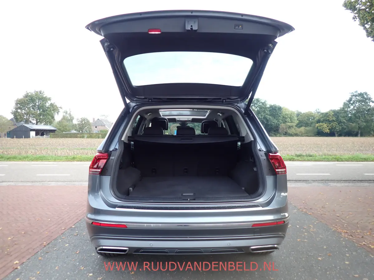2.0TDI KEYLESS / ACC / CAMERA / CARPLAY / 19'' / HEAD-UP