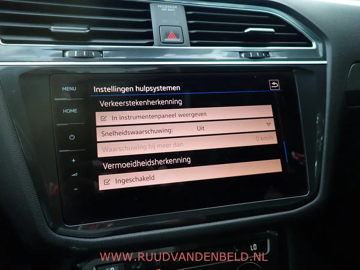 2.0TDI KEYLESS / ACC / CAMERA / CARPLAY / 19'' / HEAD-UP