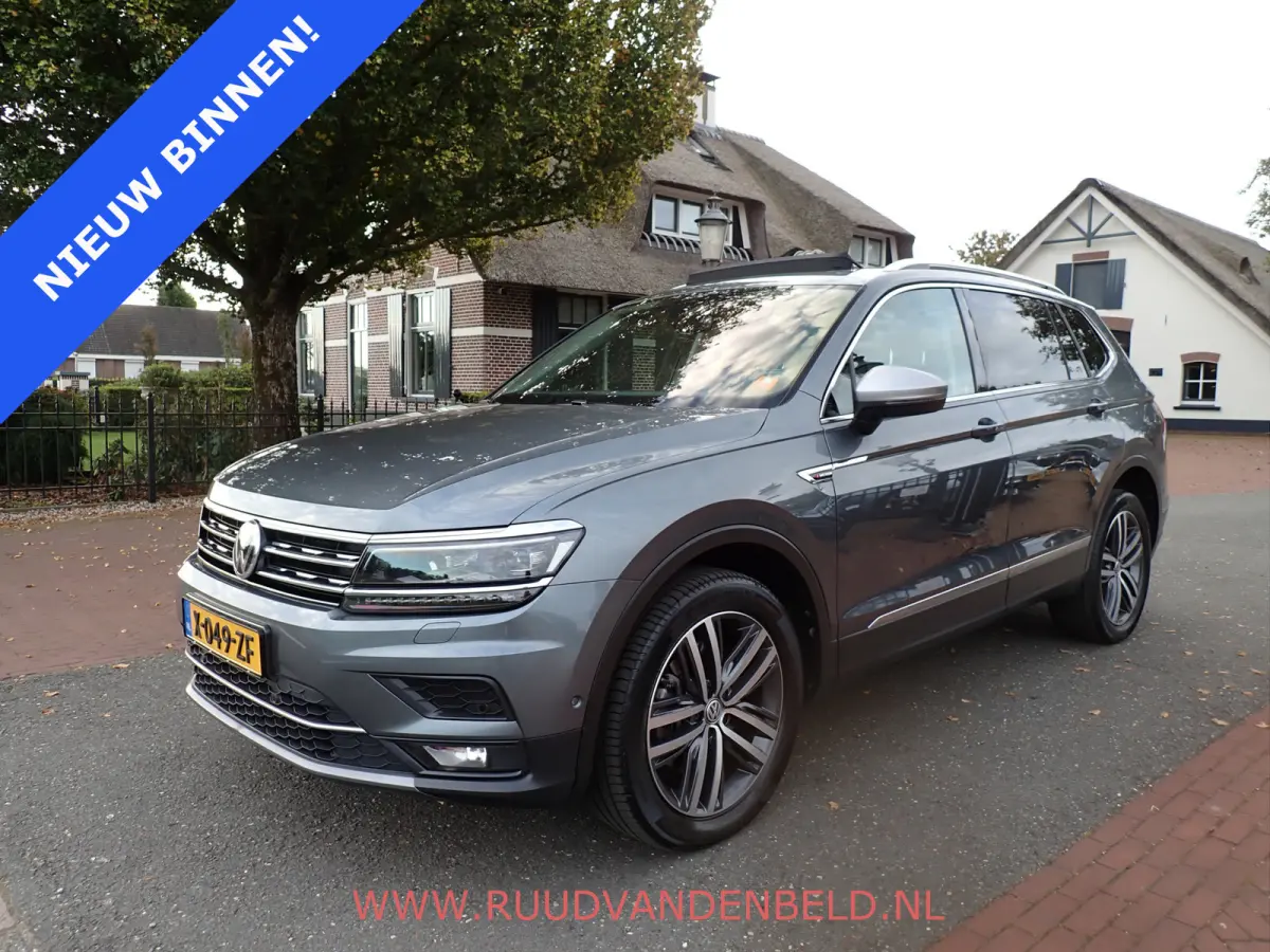 2.0TDI KEYLESS / ACC / CAMERA / CARPLAY / 19'' / HEAD-UP