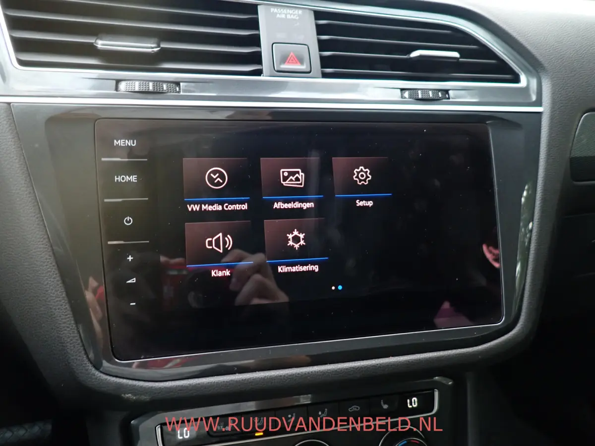 2.0TDI KEYLESS / ACC / CAMERA / CARPLAY / 19'' / HEAD-UP