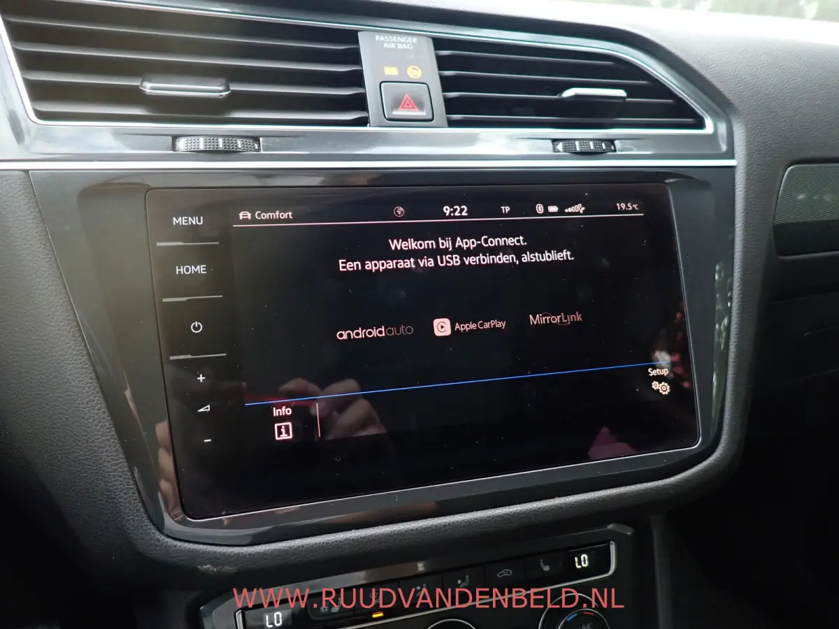 2.0TDI KEYLESS / ACC / CAMERA / CARPLAY / 19'' / HEAD-UP