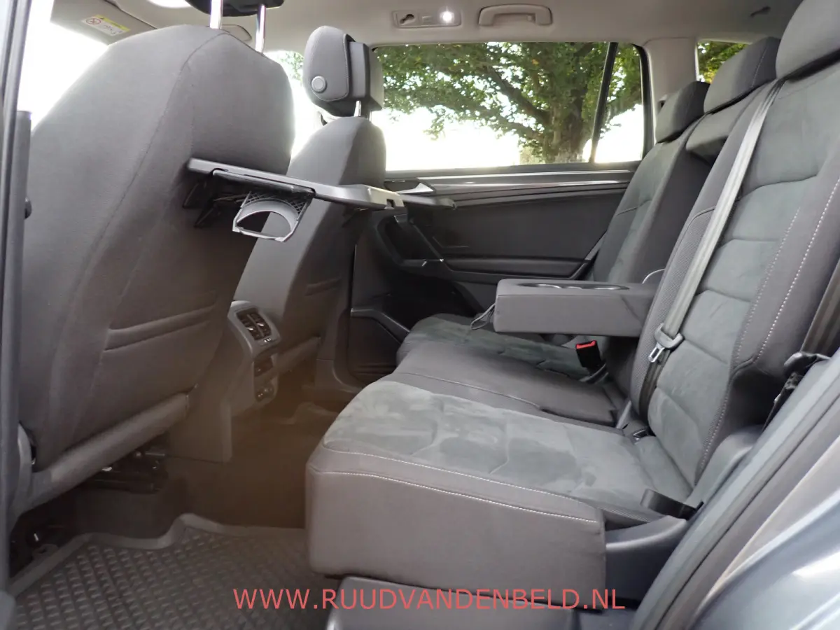 2.0TDI KEYLESS / ACC / CAMERA / CARPLAY / 19'' / HEAD-UP
