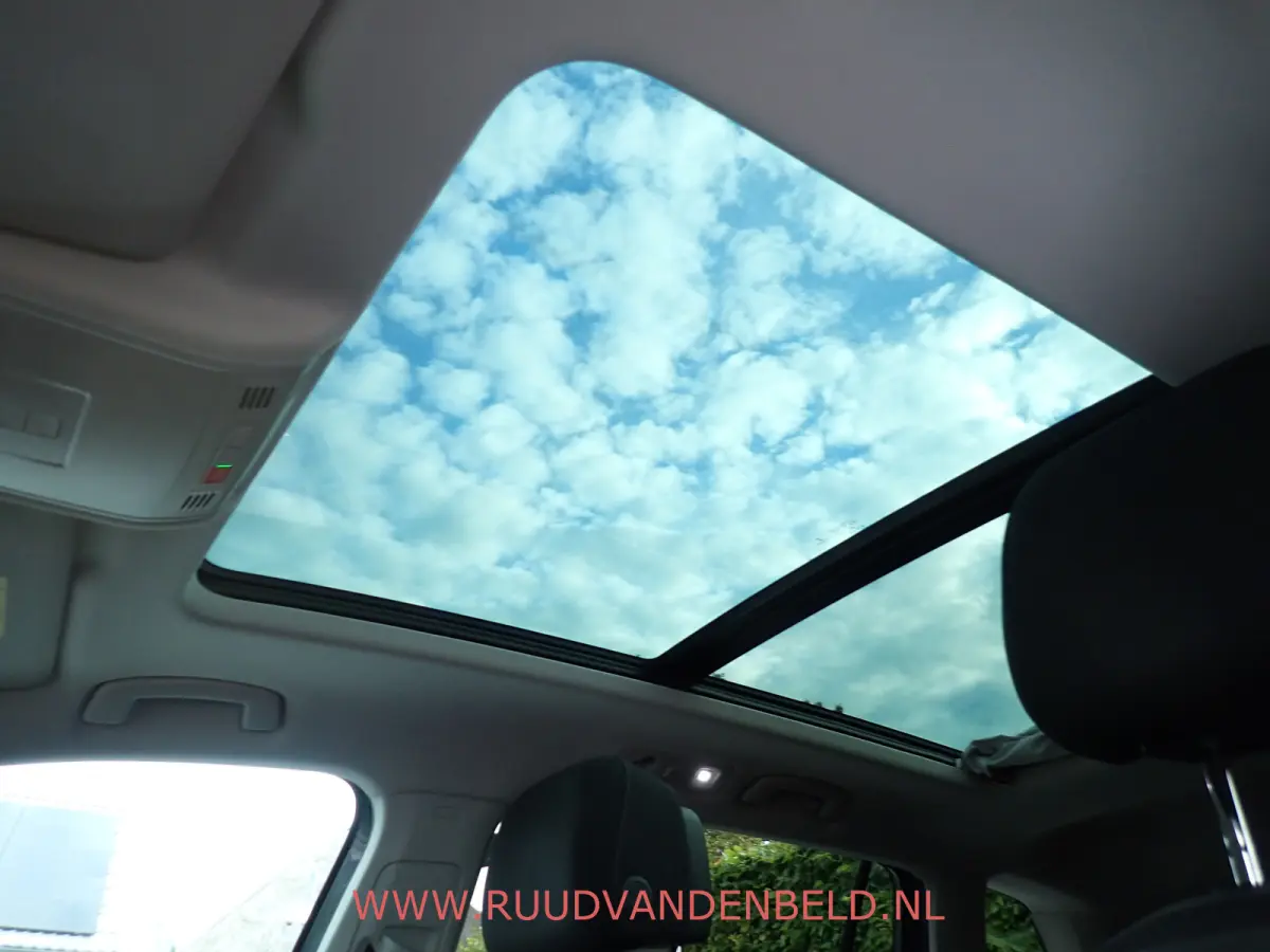 2.0TDI KEYLESS / ACC / CAMERA / CARPLAY / 19'' / HEAD-UP