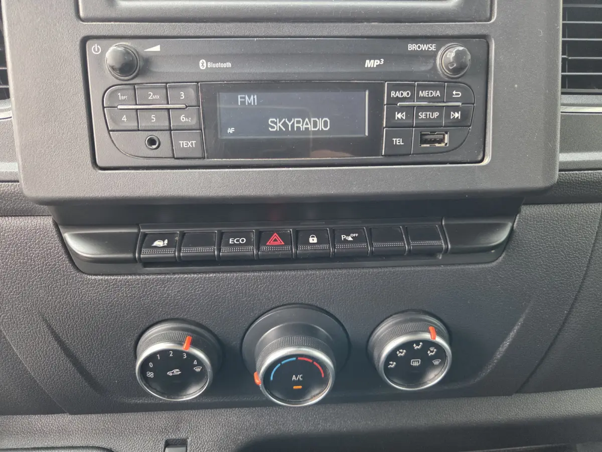 /Renault Master 2.3 dCi L2H2 DC 7-Persoons Airco Cruisecontrol 136Pk Dubbelcabine