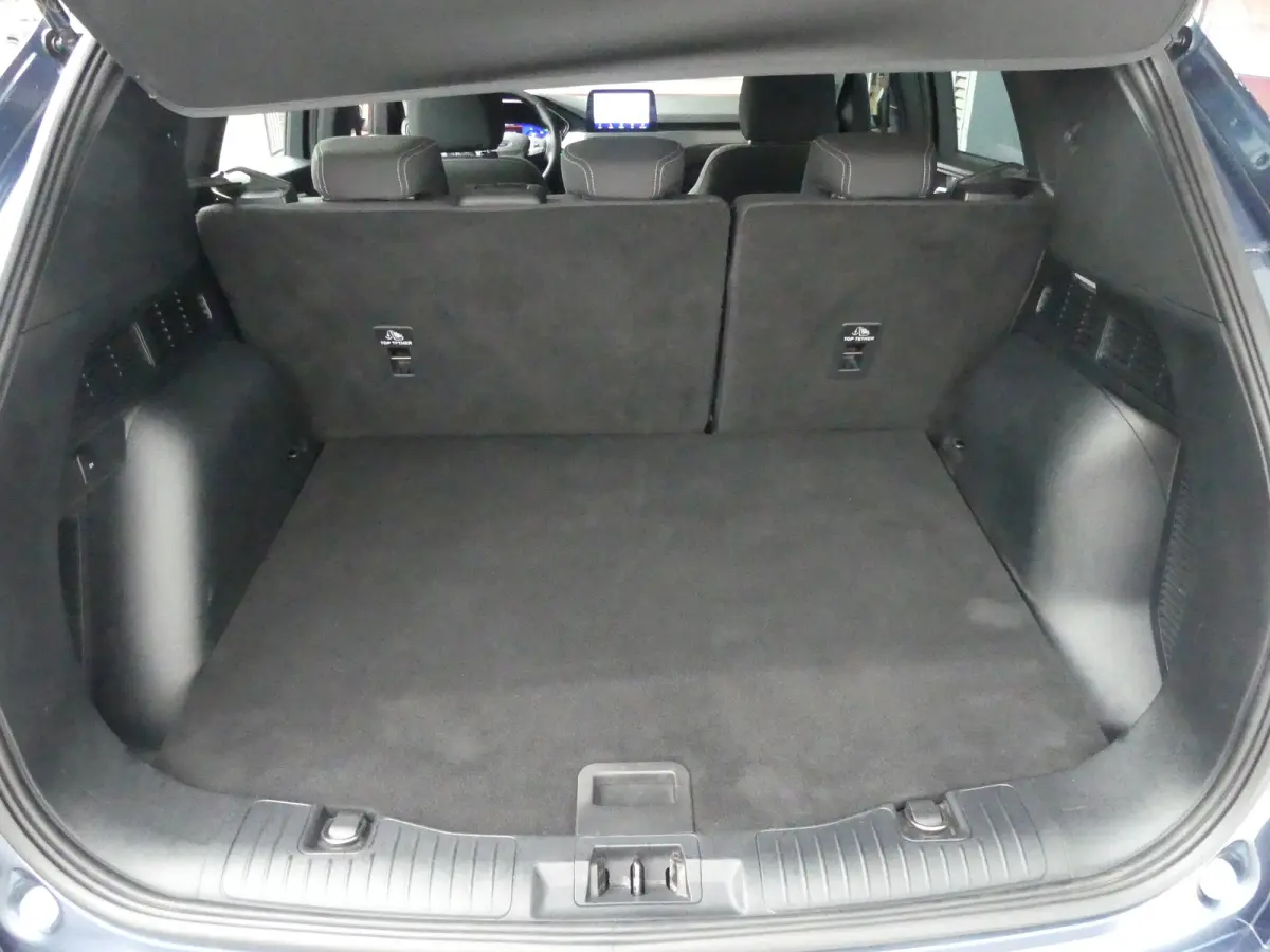 2.5 PHEV Titanium | TREKHAAK | STUUR+STOEL+VOORRUITVERWARMING | CAMERA | PARKEERSENSOREN V+A | NAVI | LMV 18" | APPLE CARPLAY / ANDROID AUTO |