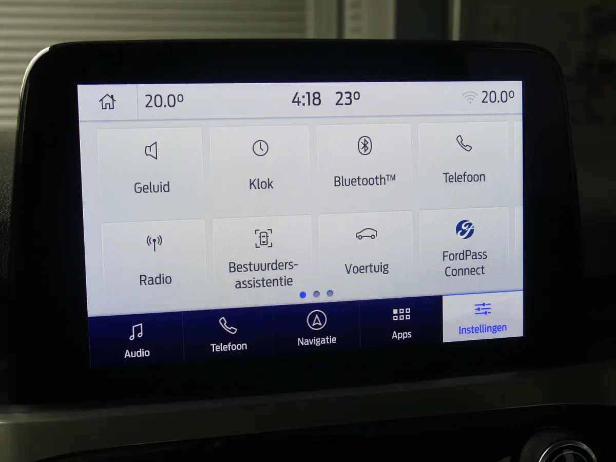 2.5 PHEV Titanium | TREKHAAK | STUUR+STOEL+VOORRUITVERWARMING | CAMERA | PARKEERSENSOREN V+A | NAVI | LMV 18" | APPLE CARPLAY / ANDROID AUTO |