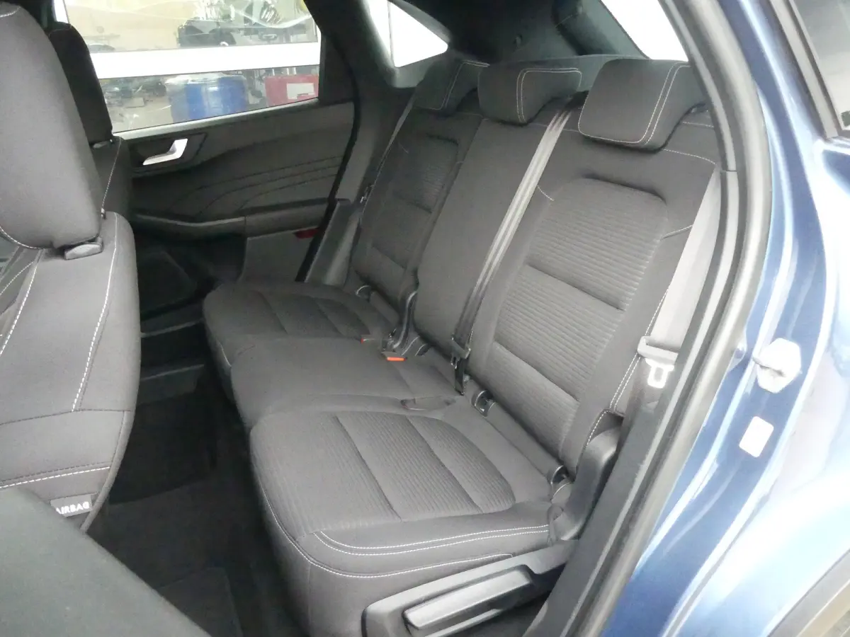 2.5 PHEV Titanium | TREKHAAK | STUUR+STOEL+VOORRUITVERWARMING | CAMERA | PARKEERSENSOREN V+A | NAVI | LMV 18" | APPLE CARPLAY / ANDROID AUTO |