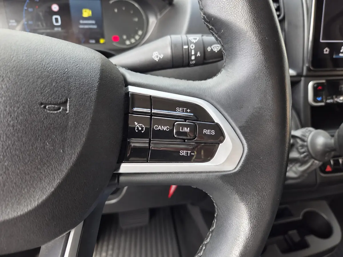 /Peugeot Boxer NIEUW MODEL 2.2 BlueHDi 140 Pk L3H2 ECC Airco - Achteruitrijcamera - Cruisecontrol - Navigatie