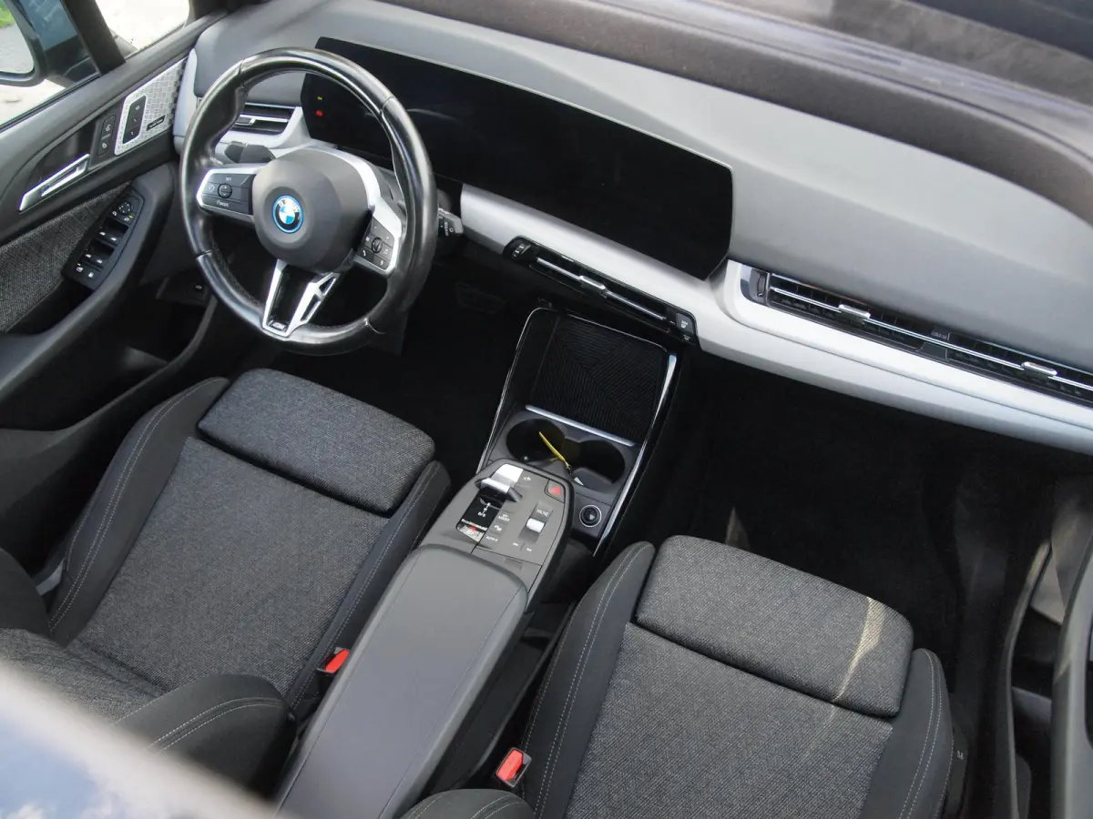 225e xDrive | Panoramadak | Harman Kardon | Camera| Sfeerverlichting | NL-Auto |