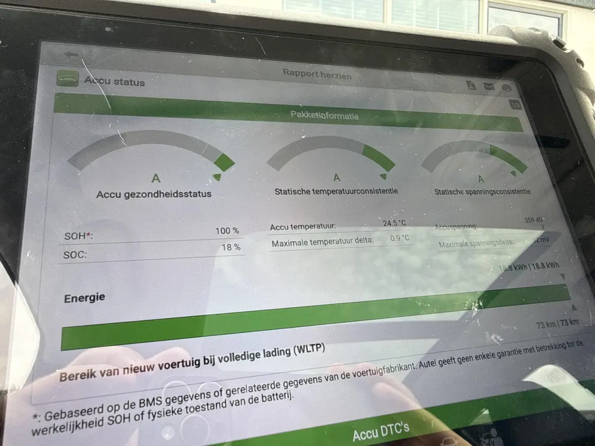 Volvo XC90 T8 Plug-in Hybrid ULTIMATE Bright VAN:54.900,- VOOR: 52.877,- UW HERFSTVOORDEEL:2.023,-| SOH 100%| 7 PERSOONS| HARMAN KARDON| 360 CAMERA| ELEK. TREKHAAK|  PANO| ACHTERBANK VERWARM
