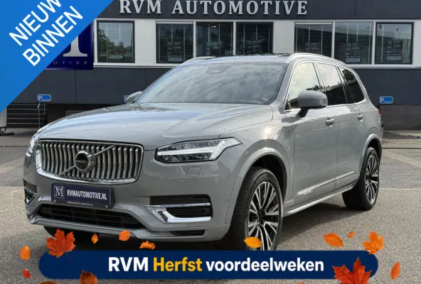 Volvo XC90 T8 Plug-in Hybrid ULTIMATE Bright VAN:54.900,- VOOR: 52.877,- UW HERFSTVOORDEEL:2.023,-| SOH 100%| 7 PERSOONS| HARMAN KARDON| 360 CAMERA| ELEK. TREKHAAK|  PANO| ACHTERBANK VERWARM