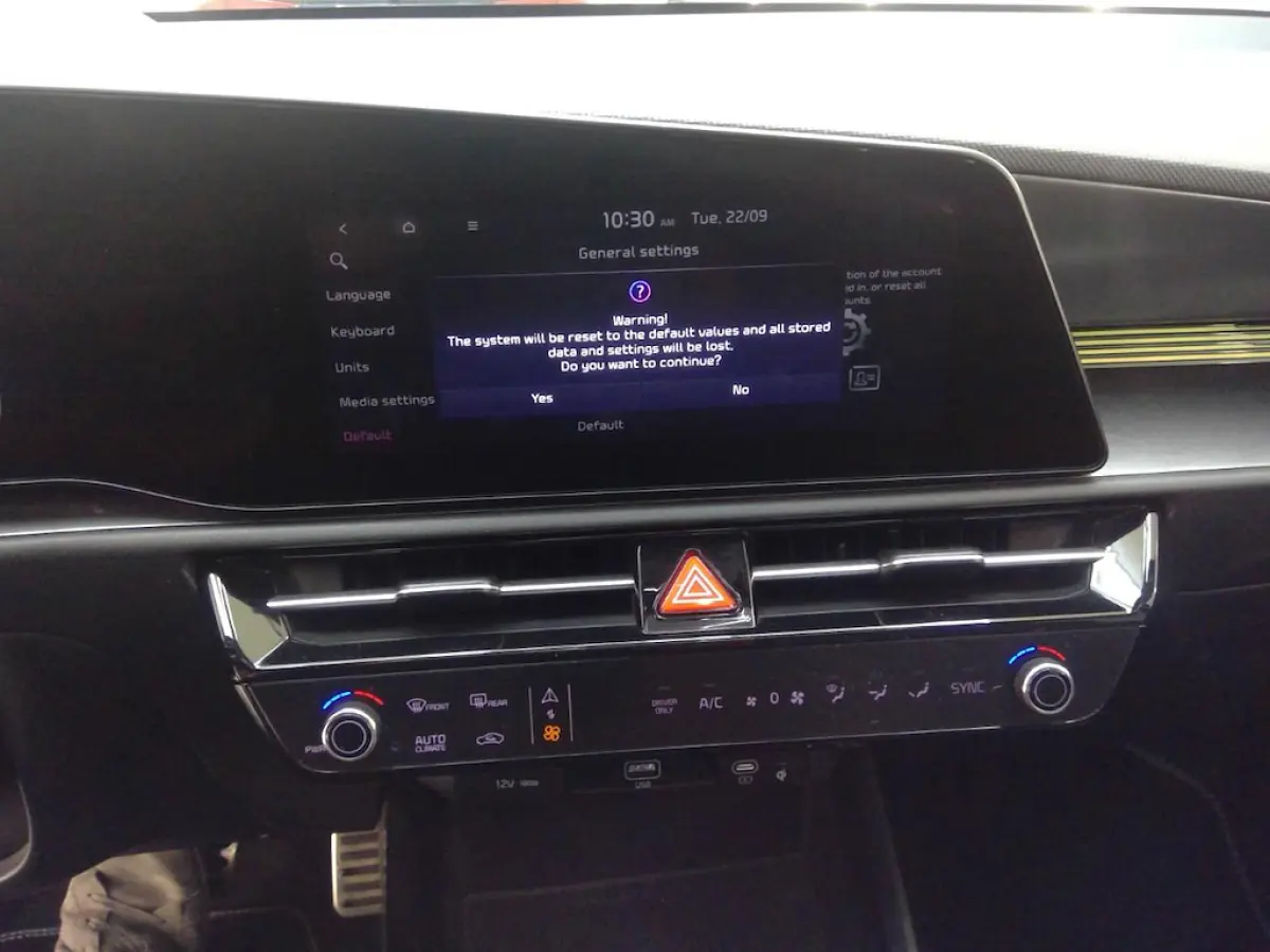 1.6 GDi Hybrid ExecutiveLine+Volleder+stoel-stuur-verw+ventilatie+Head-up+Pano-dak+Camera+Navi+Adap-Cruise = NOV-2022 !!