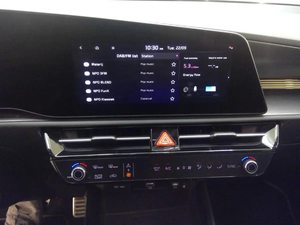 1.6 GDi Hybrid ExecutiveLine+Volleder+stoel-stuur-verw+ventilatie+Head-up+Pano-dak+Camera+Navi+Adap-Cruise = NOV-2022 !!