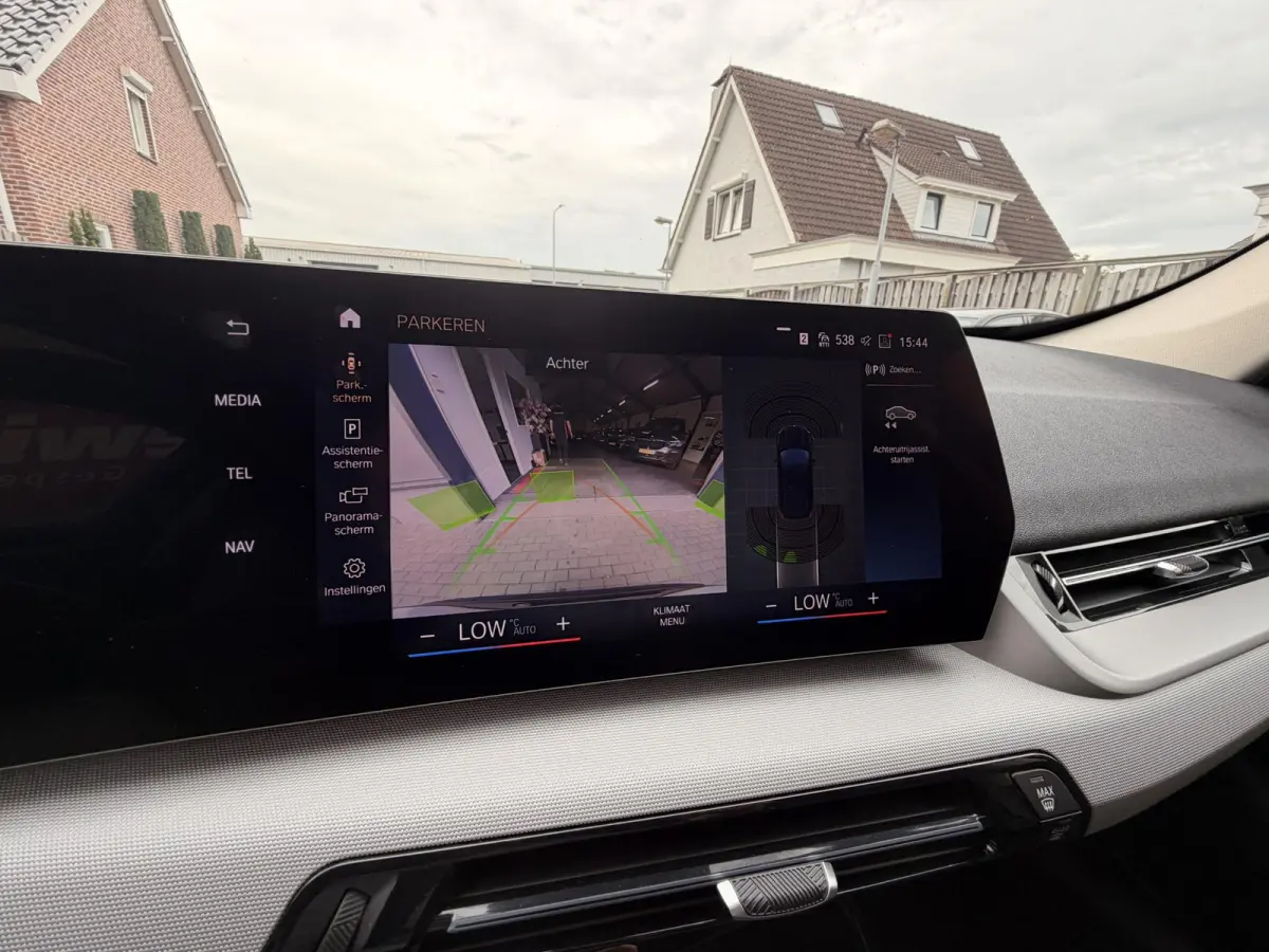 sDrive20i