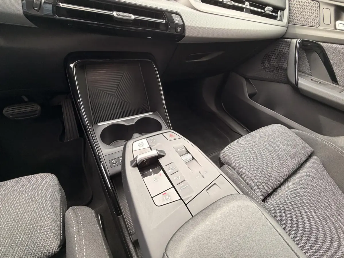 sDrive20i