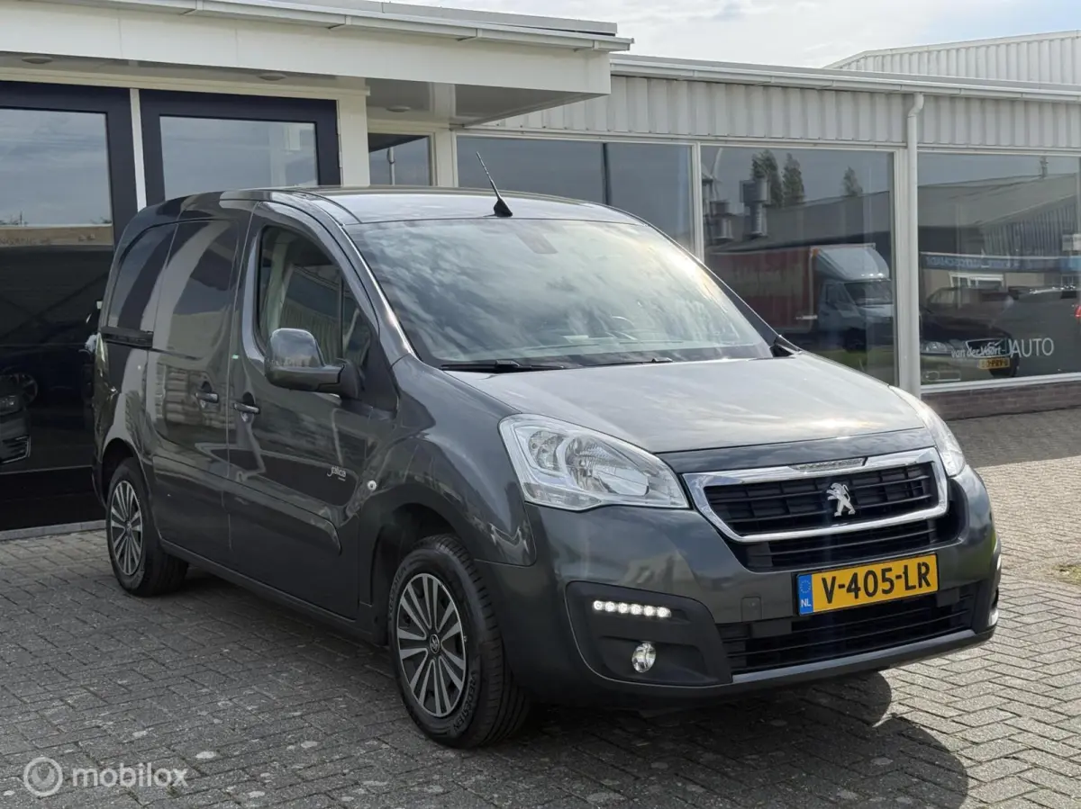 bestel 120 1.6 BlueHDi 100 L1 Pro S&S / PDC