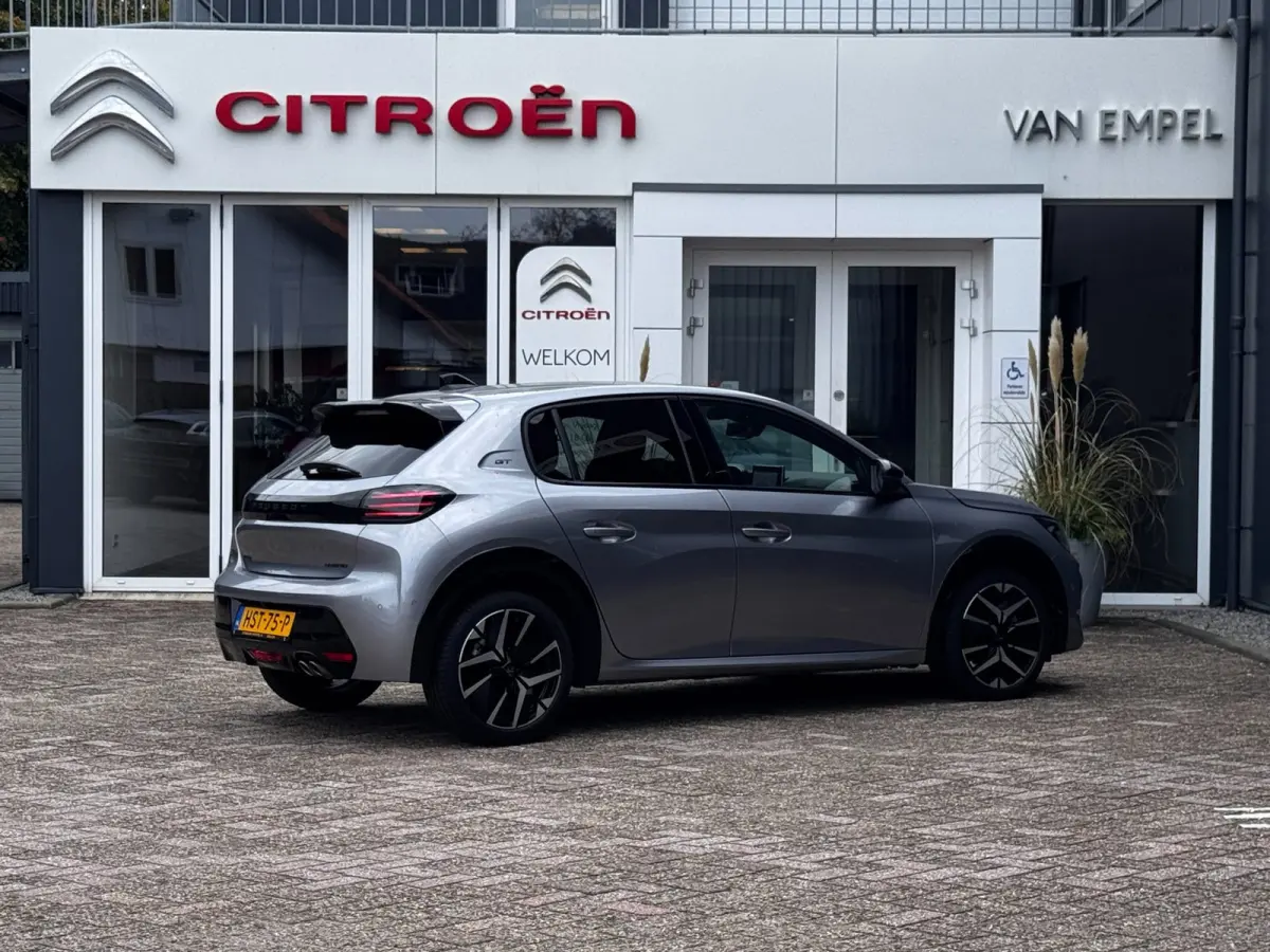 1.2 Hybrid 145 e-DCS6 GT | NL-Auto | 360 Camera | Navigatie | Adaptive Cruise | Automaat | Virtual Cockpit